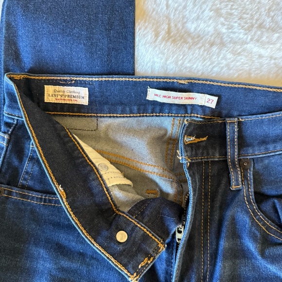 Levi’s Mile High Skinny - Size 27 - Picture 2 of 4